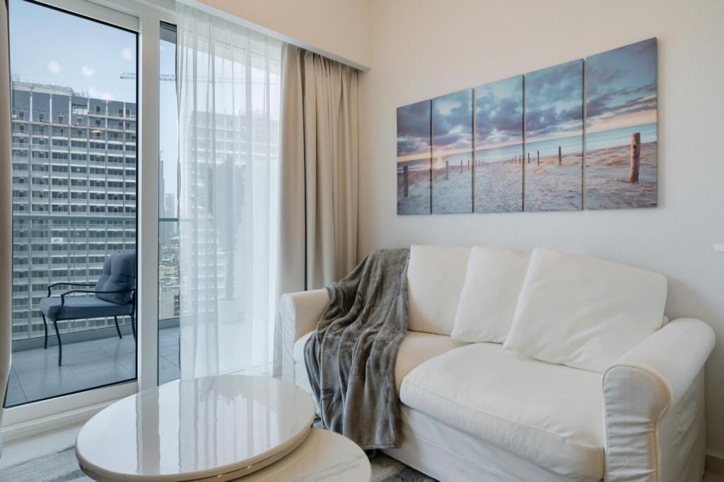 Fantastic One Bedroom Apartment With Burj-Khalifa View Dubái Exterior foto