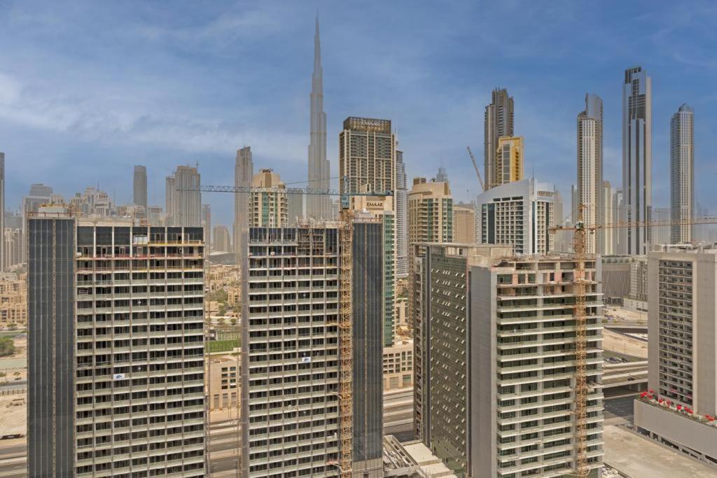 Fantastic One Bedroom Apartment With Burj-Khalifa View Dubái Exterior foto